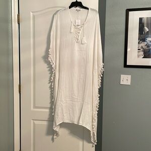Elegant White Tassel Kaftan